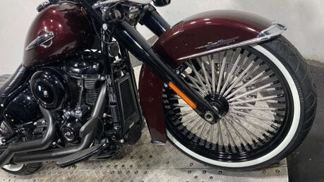 Harley-Davidson Softail 1745 FLHC Heritage Classic Euro 4 46