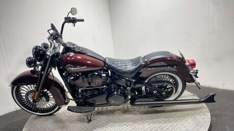 Harley-Davidson Softail 1745 FLHC Heritage Classic Euro 4 11
