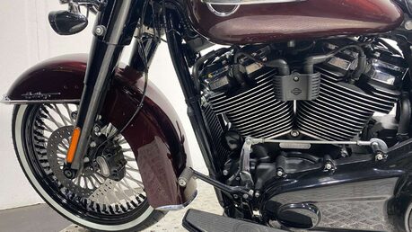 Harley-Davidson Softail 1745 FLHC Heritage Classic Euro 4 24