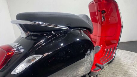 Piaggio Vespa Primavera 125 Disney CVT Euro 5 30