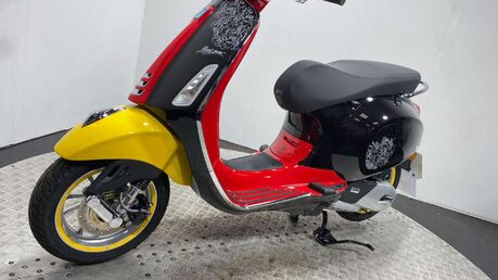 Piaggio Vespa Primavera 125 Disney CVT Euro 5 52