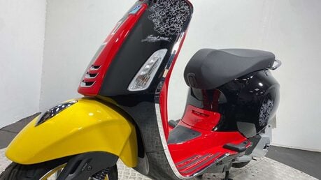 Piaggio Vespa Primavera 125 Disney CVT Euro 5 54