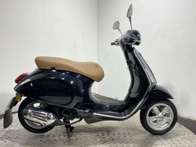 Piaggio Vespa Primavera 50 50th Anniversary Euro 4