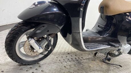 Piaggio Vespa Primavera 50 50th Anniversary Euro 4 39