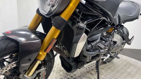 Ducati Monster 1200 S Euro 4 21