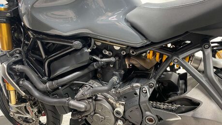 Ducati Monster 1200 S Euro 4 23