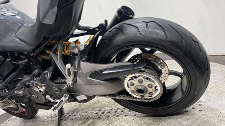 Ducati Monster 1200 S Euro 4 28