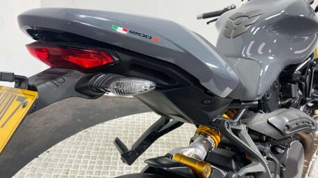 Ducati Monster 1200 S Euro 4 33