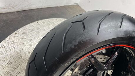 Ducati Monster 1200 S Euro 4 34
