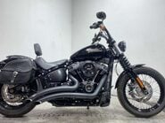 Harley-Davidson Dyna 1745 FXBB Street Bob Custom Cruiser Petrol Manual Euro 4 (87 ps) 1