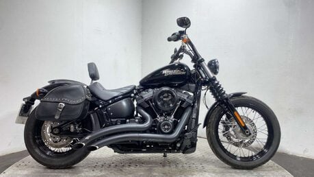 Harley-Davidson Dyna 1745 FXBB Street Bob Custom Cruiser Petrol Manual Euro 4 (87 ps) 1