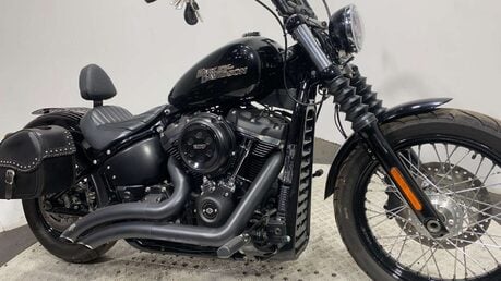 Harley-Davidson Dyna 1745 FXBB Street Bob Custom Cruiser Petrol Manual Euro 4 (87 ps) 6