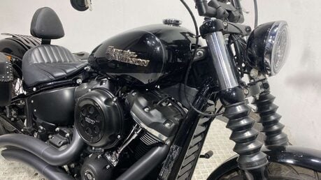 Harley-Davidson Dyna 1745 FXBB Street Bob Custom Cruiser Petrol Manual Euro 4 (87 ps) 8