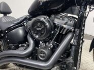 Harley-Davidson Dyna 1745 FXBB Street Bob Custom Cruiser Petrol Manual Euro 4 (87 ps) 9