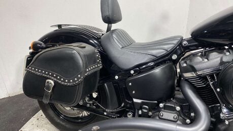 Harley-Davidson Dyna 1745 FXBB Street Bob Custom Cruiser Petrol Manual Euro 4 (87 ps) 10