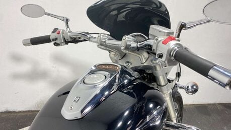 Suzuki Intruder 800 800 VZ 4