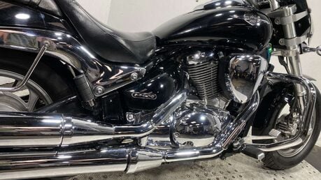 Suzuki Intruder 800 800 VZ 6