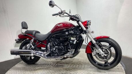 Hyosung GV 650 P Aquila 11