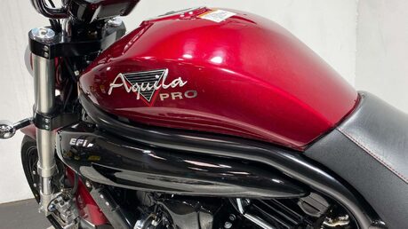 Hyosung GV 650 P Aquila 33