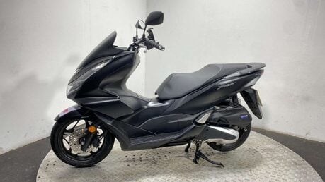Honda PCX 125 Scooter Petrol CVT V-Belt Euro 5 (12 ps) 13