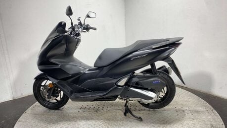 Honda PCX 125 Scooter Petrol CVT V-Belt Euro 5 (12 ps) 14