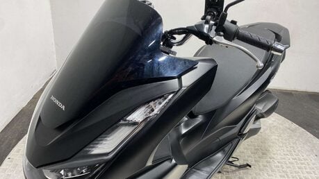 Honda PCX 125 Scooter Petrol CVT V-Belt Euro 5 (12 ps) 18