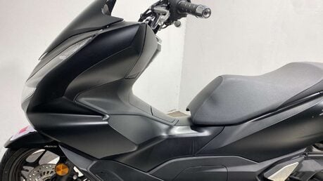 Honda PCX 125 Scooter Petrol CVT V-Belt Euro 5 (12 ps) 22