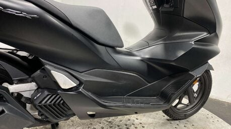 Honda PCX 125 Scooter Petrol CVT V-Belt Euro 5 (12 ps) 35