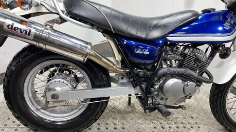 Suzuki RV125 VANVAN 9