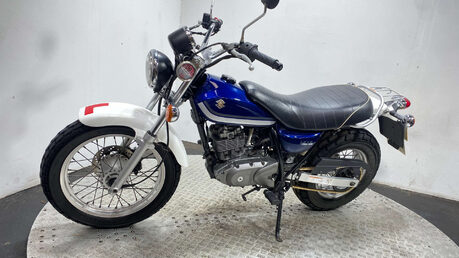 Suzuki RV125 VANVAN 29