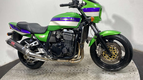 Kawasaki Zephyr 4