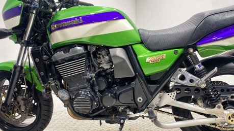 Kawasaki ZRX 2001 33K NEW MOT WARRANTY YOSHI PIPE 1100CC 28
