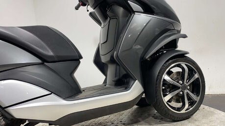 Peugeot Metropolis 400 ABS Three Wheeler Trike, Serviced, Warranty, 2019 13