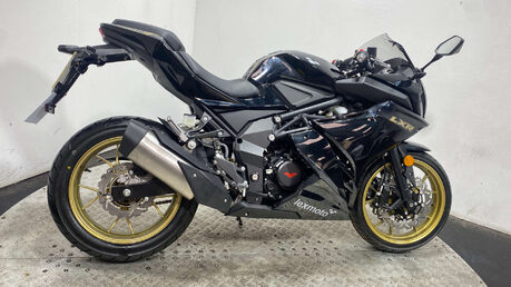 Lexmoto LXR SPORTS BIKE 125CC ONLY 10 MILES 2