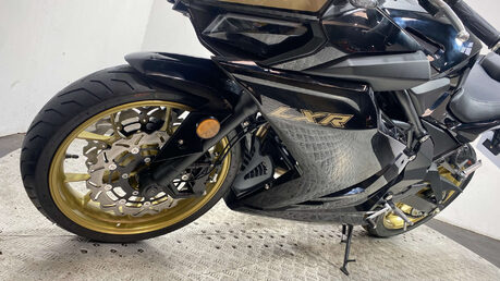 Lexmoto LXR SPORTS BIKE 125CC ONLY 10 MILES 28