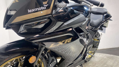 Lexmoto LXR SPORTS BIKE 125CC ONLY 10 MILES 31