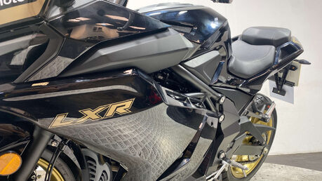 Lexmoto LXR SPORTS BIKE 125CC ONLY 10 MILES 33
