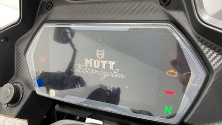 Mutt Stravaig 401 Adventure Petrol Manual Euro 5 (36 ps) 33