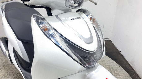 Honda SH Mode 125 2025 315 MILES WARRANTY 125CC 15