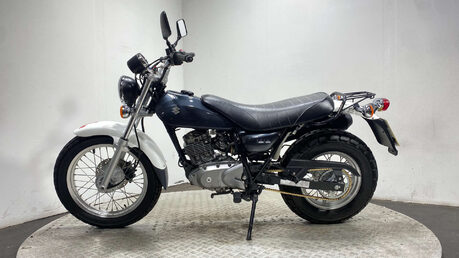 Suzuki RV125 VANVAN 2006 9K VERY CLEAN SAND BIKE 125CC 25