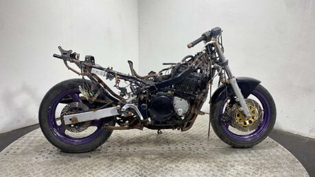 Suzuki GSX GSX600F 1995 NON RUNNING PARTS BIKE 600CC 1