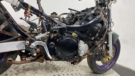 Suzuki GSX GSX600F 1995 NON RUNNING PARTS BIKE 600CC 4