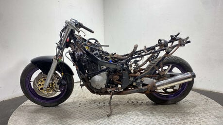 Suzuki GSX GSX600F 1995 NON RUNNING PARTS BIKE 600CC 13