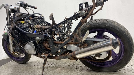 Suzuki GSX GSX600F 1995 NON RUNNING PARTS BIKE 600CC 17