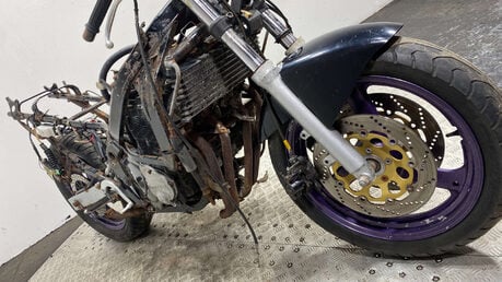 Suzuki GSX GSX600F 1995 NON RUNNING PARTS BIKE 600CC 21
