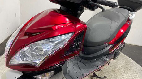 Sinnis Shuttle 2024 700 miles 125cc scooter 13
