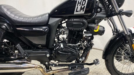 Sinnis Hoodlum 125 CUSTOM CRUISER BIKE 1K 1 OWNER WARRANTY 10