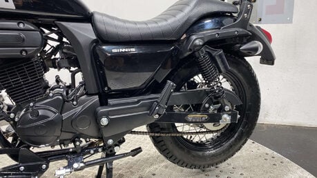 Sinnis Hoodlum 125 CUSTOM CRUISER BIKE 1K 1 OWNER WARRANTY 39