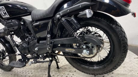 Sinnis Hoodlum 125 CUSTOM CRUISER BIKE 1K 1 OWNER WARRANTY 42