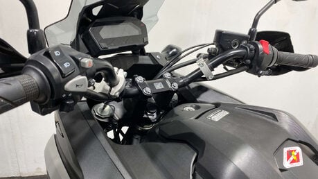 Honda NC750X EURO 4, MANUAL, 11K, NEW MOT 54